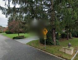 Pre-foreclosure in  THOMPSON DR Bay Shore, NY 11706