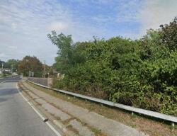 Pre-foreclosure in  HIGBIE LN West Islip, NY 11795