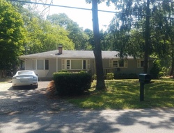 Pre-foreclosure Listing in OAK ST MEDFORD, NY 11763