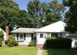 Pre-foreclosure in  NORTH ST Locust Valley, NY 11560