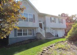 Pre-foreclosure Listing in KATHLEEN CRES CORAM, NY 11727