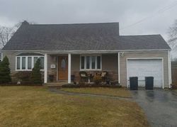 Pre-foreclosure in  SELEY DR North Babylon, NY 11703