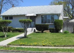  Avon Dr, Amityville NY