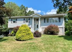 Pre-foreclosure in  ROSS PL Tappan, NY 10983