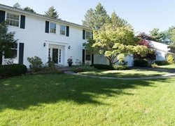 Pre-foreclosure in  NORWOOD DR Albany, NY 12204