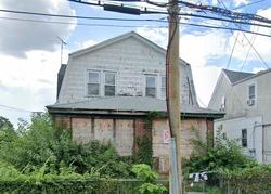 Pre-foreclosure Listing in LAWRENCE AVE INWOOD, NY 11096