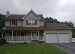  Tiger Ct, Yaphank NY