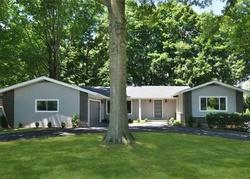  Greenacres Ln, White Plains NY