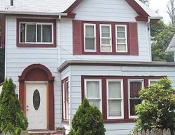 Pre-foreclosure in  WASHINGTON CT Hempstead, NY 11550