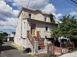 Pre-foreclosure Listing in SECOND ST HAVERSTRAW, NY 10927