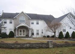  Sweetgum Ln, Miller Place NY