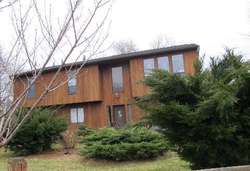 Pre-foreclosure in  COMMERCIAL BLVD Brentwood, NY 11717