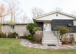 Pre-foreclosure in  OLD ARMY RD Scarsdale, NY 10583