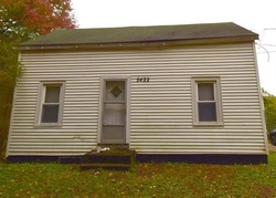 Pre-foreclosure in  LINCOLN RD Ontario, NY 14519