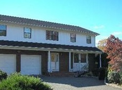 Pre-foreclosure in  BATTLE ROW Old Bethpage, NY 11804