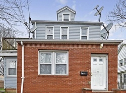 Pre-foreclosure Listing in LOUIS AVE FLORAL PARK, NY 11001