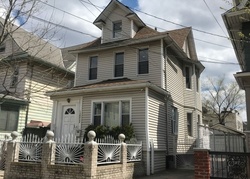 Pre-foreclosure Listing in 90TH AVE RICHMOND HILL, NY 11418