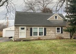 Pre-foreclosure in  DUXBURY RD Rochester, NY 14626