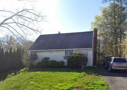 Pre-foreclosure in  HEATHCOTE RD Yonkers, NY 10710