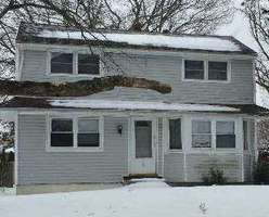 Pre-foreclosure Listing in WAGON LN CENTEREACH, NY 11720