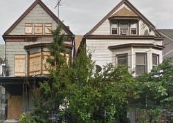 Pre-foreclosure in  MORRIS AVE Bronx, NY 10468