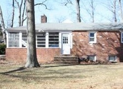 Pre-foreclosure in  MOUNT SINAI AVE Mount Sinai, NY 11766
