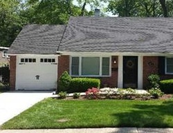 Pre-foreclosure Listing in TEMPLE DR WANTAGH, NY 11793