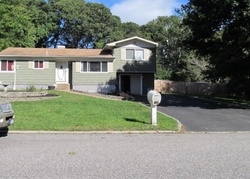 Pre-foreclosure in  HALLIDAY RD Coram, NY 11727