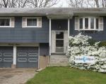 Pre-foreclosure in  ILLINOIS AVE Bay Shore, NY 11706