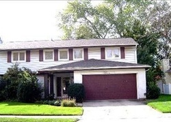 Pre-foreclosure in  ELAINE PL Plainview, NY 11803