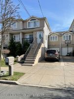 Pre-foreclosure in  ROSSVILLE AVE Staten Island, NY 10309