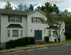 Pre-foreclosure in  RAKENTINE LN Garnerville, NY 10923