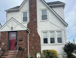 Pre-foreclosure in  PEARSALL AVE Lynbrook, NY 11563