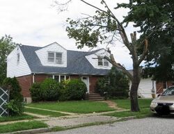  Cameron St, Elmont NY