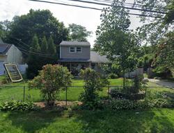 Pre-foreclosure in  NEW LONDON AVE Medford, NY 11763
