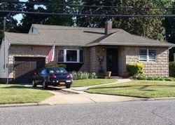  2nd Ave, Brentwood NY