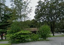 Pre-foreclosure in  LAKEVIEW RD Carmel, NY 10512