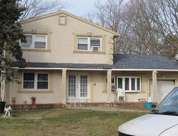  Fig St, Central Islip NY