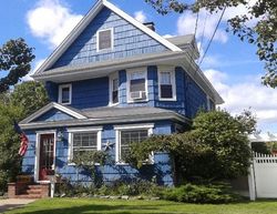 Pre-foreclosure in  EASTON ST Lindenhurst, NY 11757