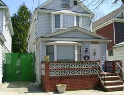 Pre-foreclosure Listing in VAN LOON ST ELMHURST, NY 11373