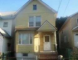 Pre-foreclosure in  BOND ST Staten Island, NY 10302