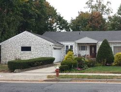 Pre-foreclosure in  KENSINGTON CT Hempstead, NY 11550