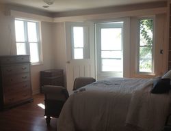 Pre-foreclosure in  WESTLAND DR Glen Cove, NY 11542