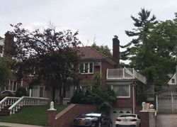 Pre-foreclosure Listing in PARK LN S RICHMOND HILL, NY 11418