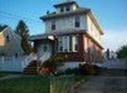 Pre-foreclosure in  RONALD AVE Staten Island, NY 10303