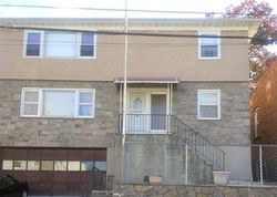 Pre-foreclosure in  LOCUST ST Mount Vernon, NY 10552