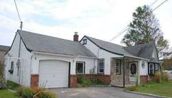 Pre-foreclosure in  BUCHANAN AVE Amityville, NY 11701