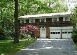 Pre-foreclosure in  HOFFMAN LN Hauppauge, NY 11788