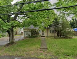 Pre-foreclosure in  2ND AVE W East Northport, NY 11731