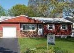 Pre-foreclosure in  COMMACK RD Islip, NY 11751